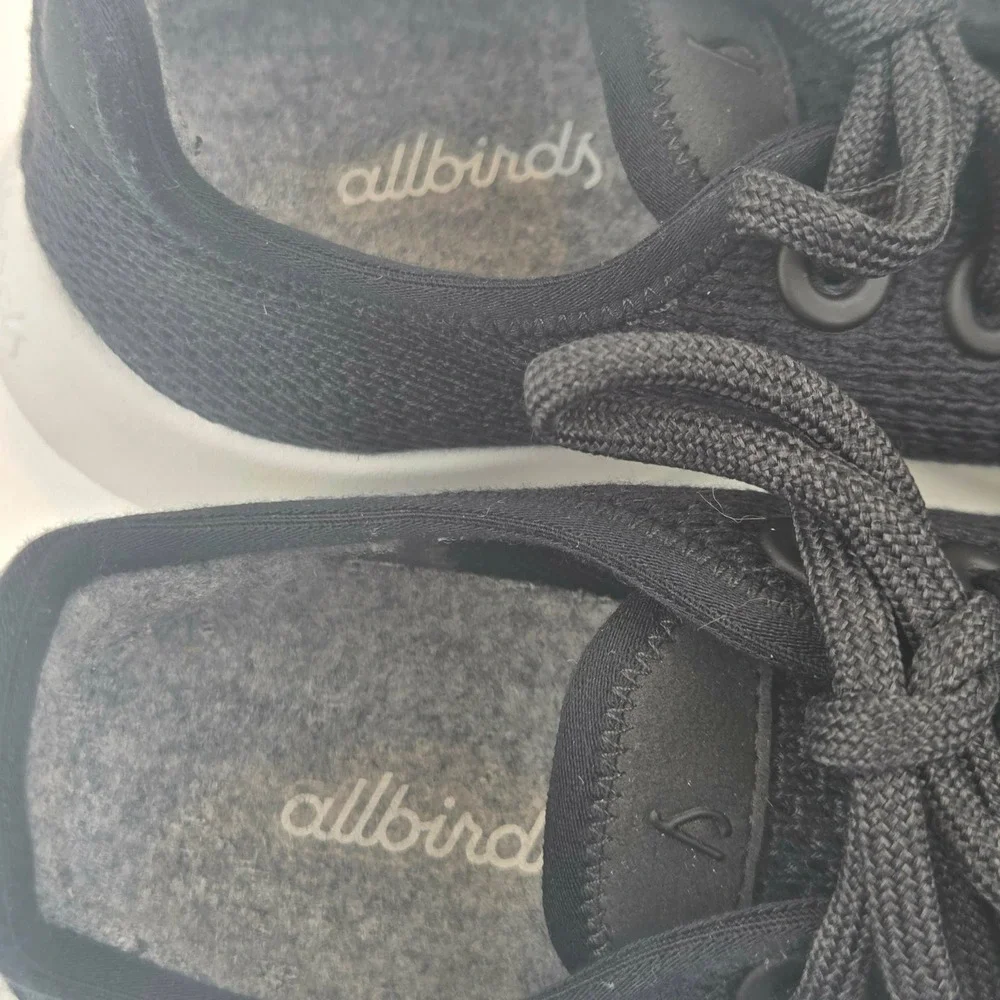 Allbirds Tree Runners Womens Size 7 Black White Lightweight Sustainable Sneakers